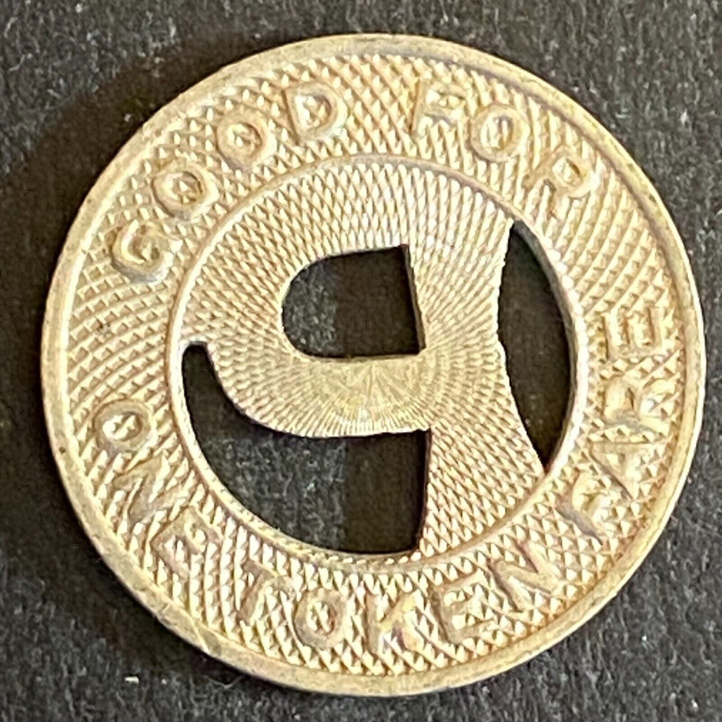 City Lines Parkersburg (WV) G/F One Token Fare Transit 16mm w/ Hanging "P" (#5)