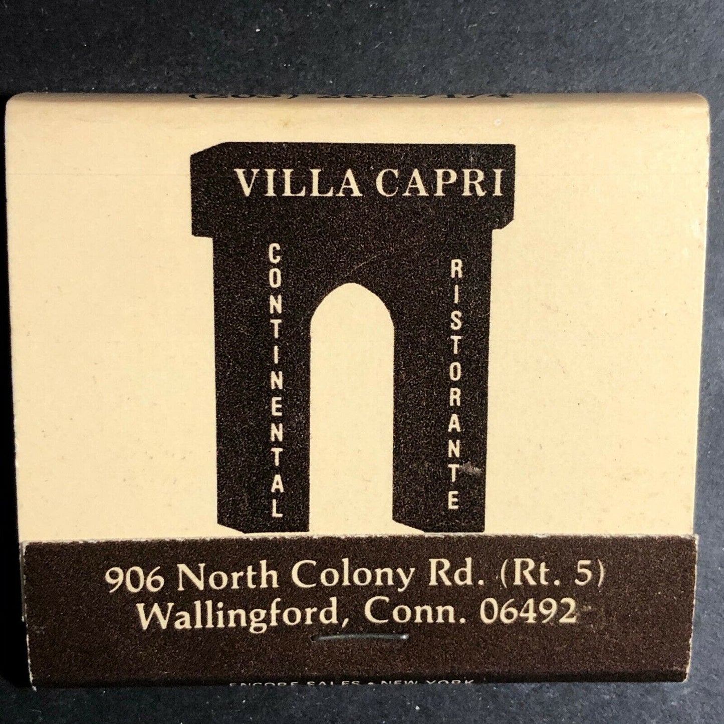 Scarce 1960's-70's Full Matchbook - "Villa Capri Restaurant" Wallingford, CT