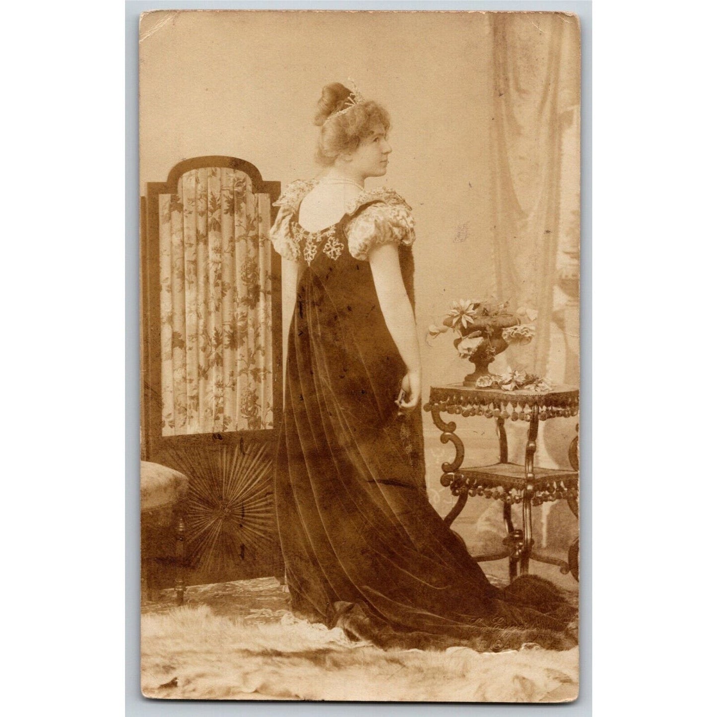 c1905 Vintage Russian RPPC* Stage / Screen Actress Postcard (4469)