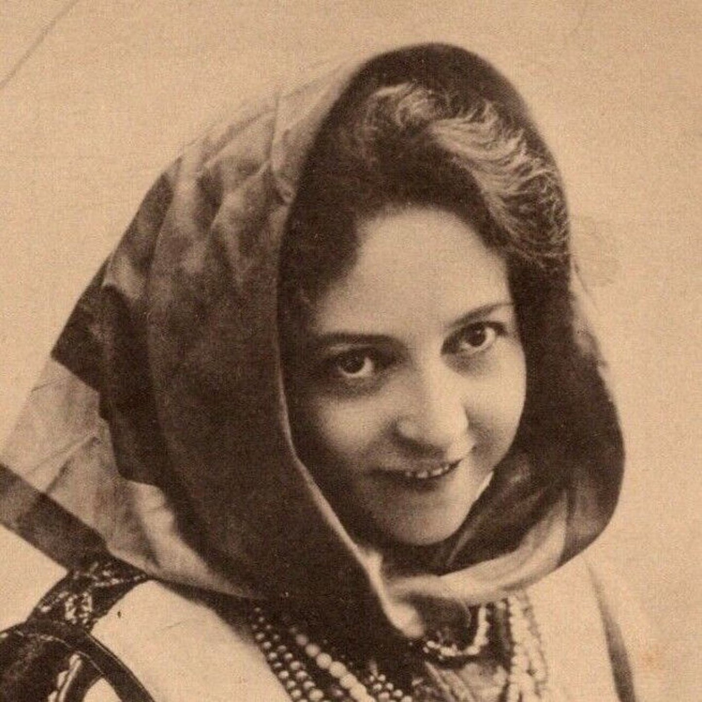 c1910 Vintage Russian RPPC* Theatre / Stage / Screen Actress Postcard (4445)