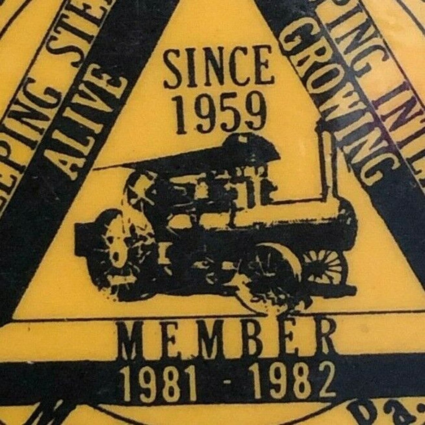 1981-82 Williams Grove Steam Engine Historical Mechanicsburg, PA Pin Back Button