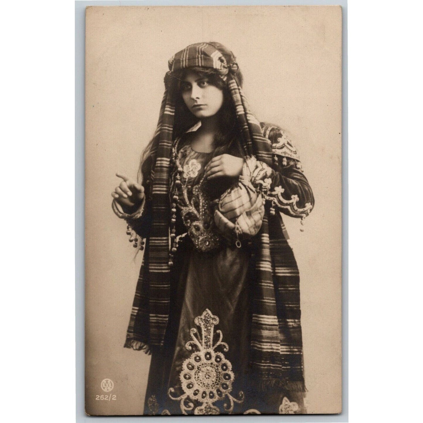 c1910 Vintage Russian RPPC* Theatre / Stage / Screen Actress Postcard (4286)