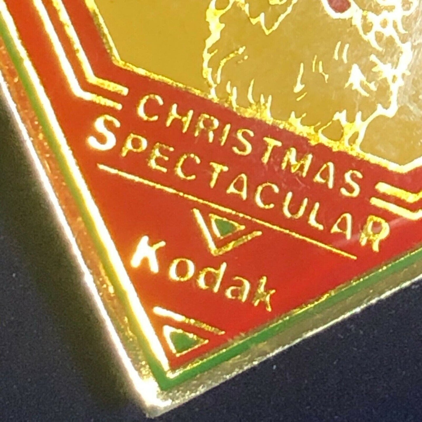 c1989 Kodak Lapel Hat Pin - Radio City Music Hall Christmas Spectacular Santa