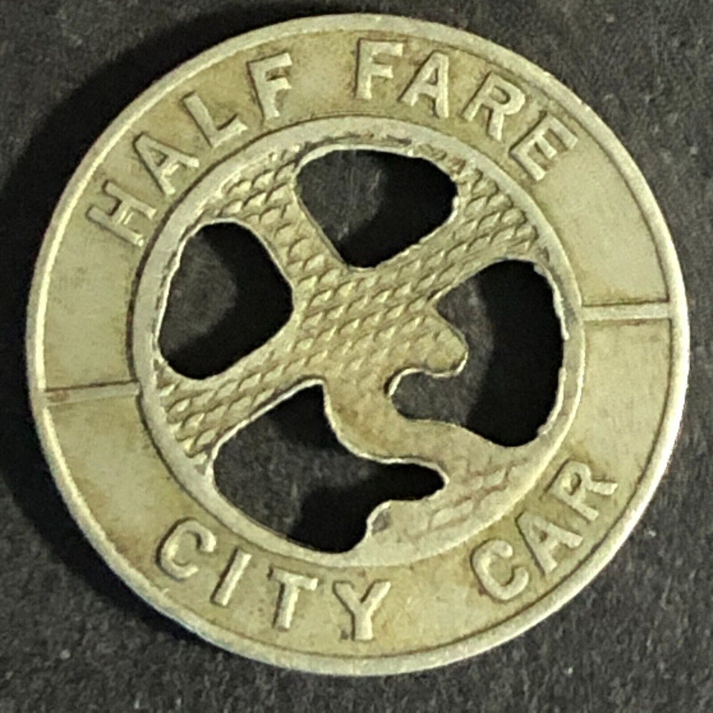 Kentucky Traction Terminal Co. (Lex.) WM Half Fare City Car Transit Token 18mm