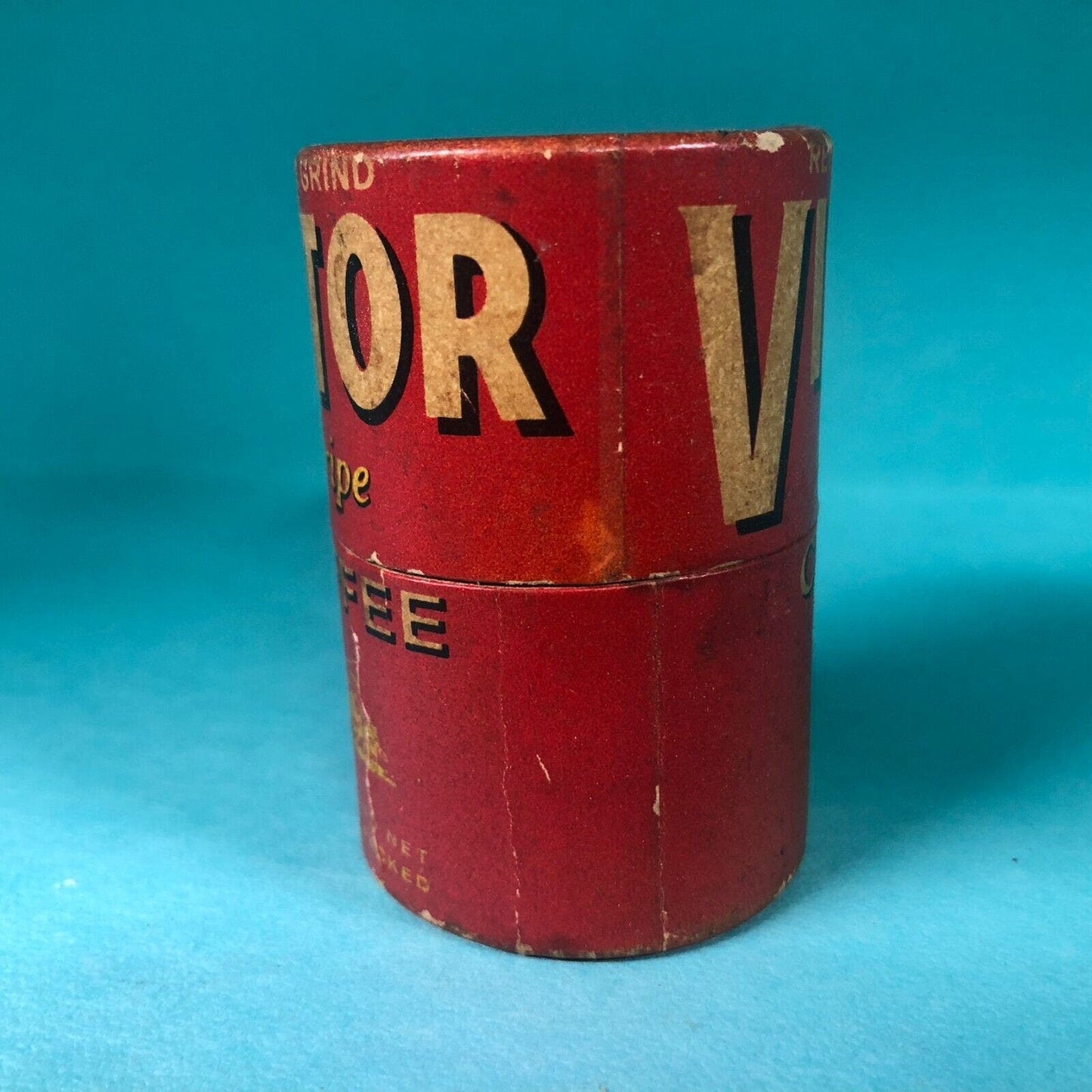 Victor Coffee / Spice Tin 2 1/4"h All Fiber Construction c1930's-40's Scarce