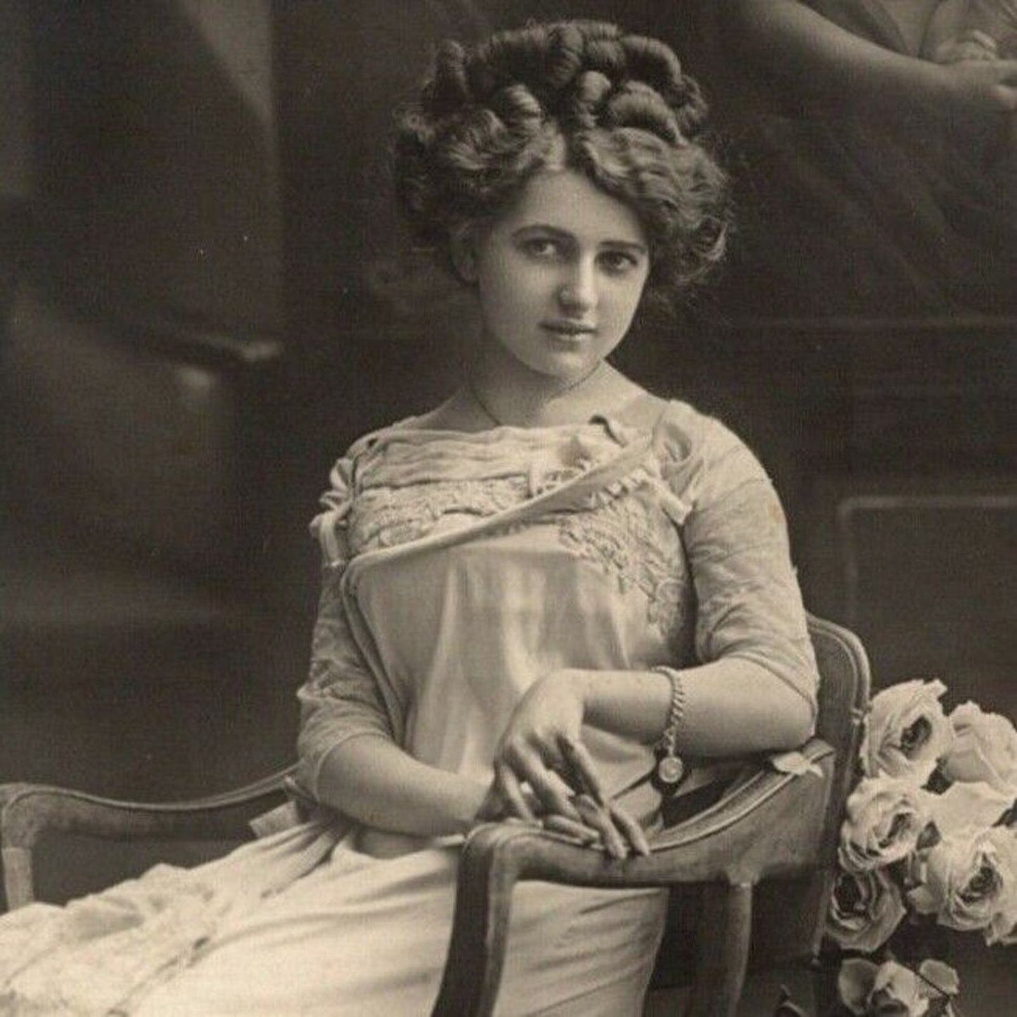 c1910 Vintage Russian RPPC* Theatre / Stage / Screen Actress Postcard (4380)