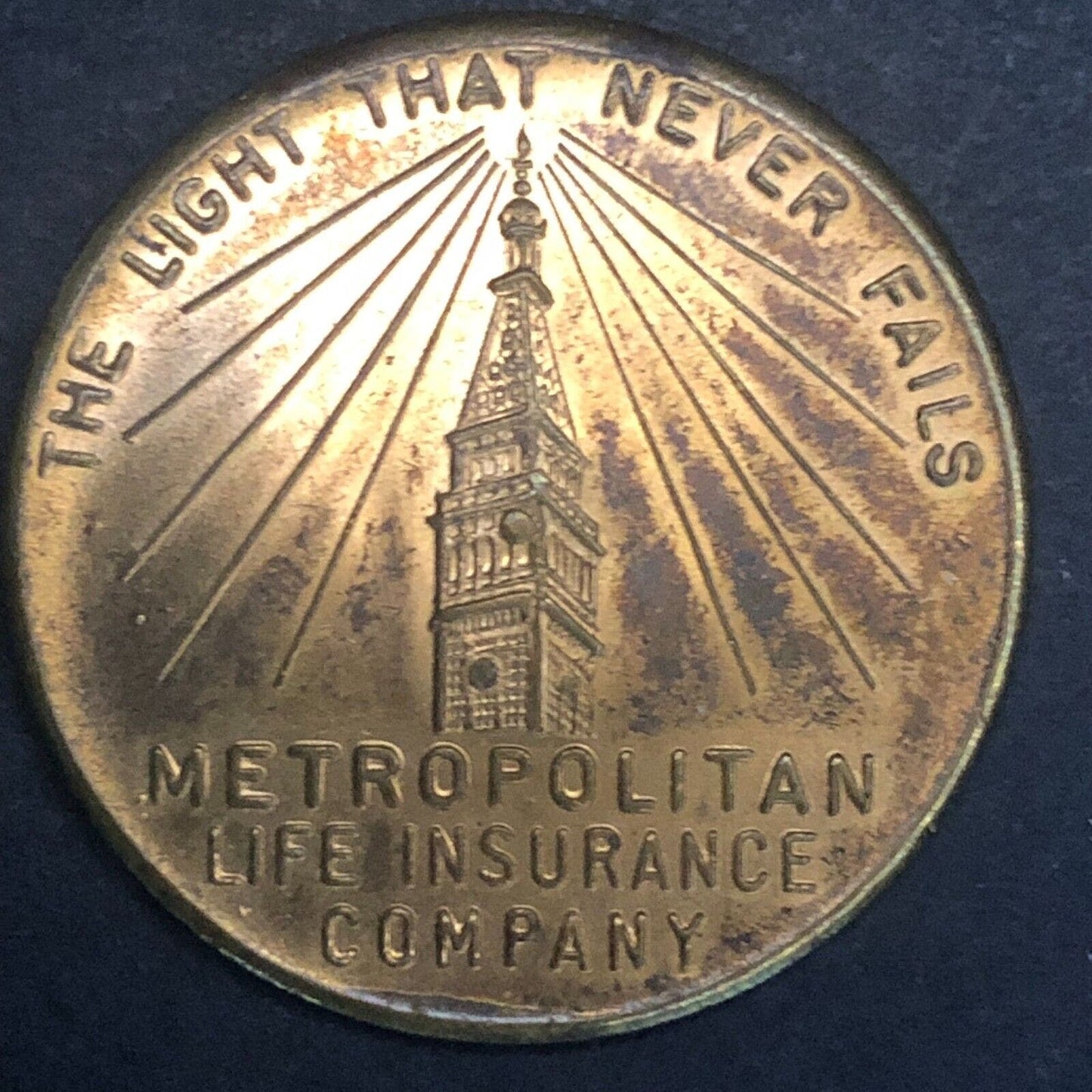 39-40 New York World's Fair Metropolitan Life Exhibit Spinner Token Trylon 32mm