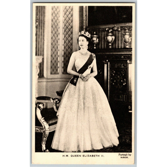 Her Majesty Queen Elizabeth II Wearing White Dress Tierra PPC Postcard Unposted