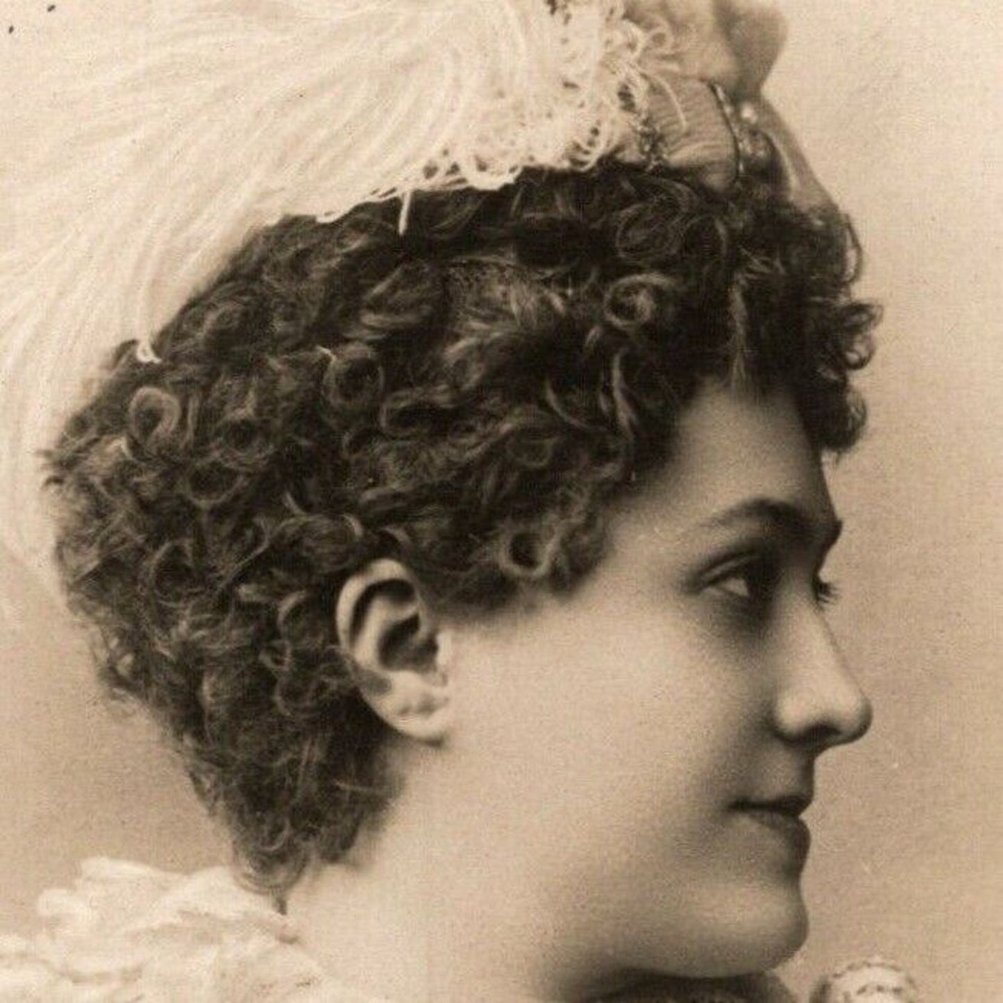 c1905 Vintage Russian RPPC* Theatre / Stage / Screen Actress Postcard (4407)