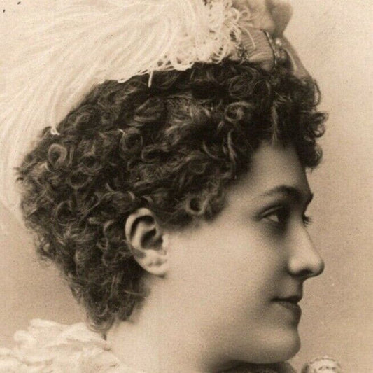 c1905 Vintage Russian RPPC* Theatre / Stage / Screen Actress Postcard (4407)