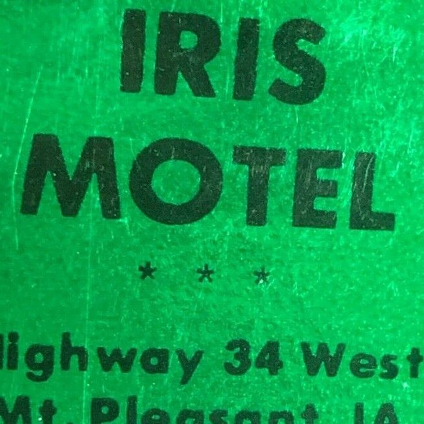 Scarce Vintage c1970's-80's Mostly Full Matchbook "Iris Motel" Mt. Pleasant, IA