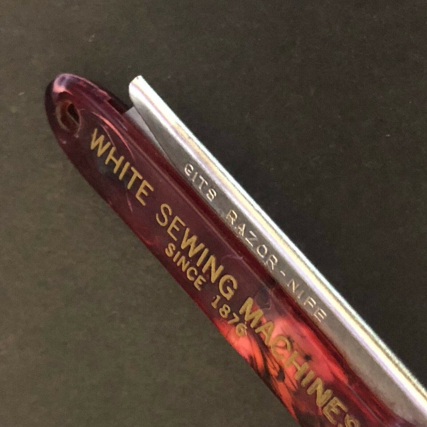"White Sewing Machines" "Gits Razor-Nife" Folding Pocket Razor c1930's-40's VGC