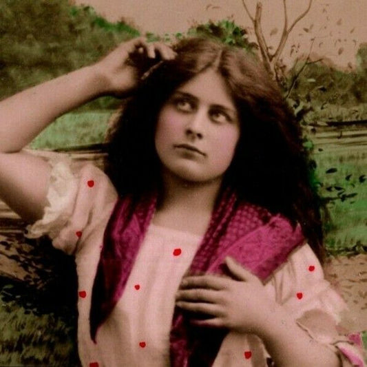 c1909 Vintage Russian Theatre / Stage / Film Actress Postcard (4232)