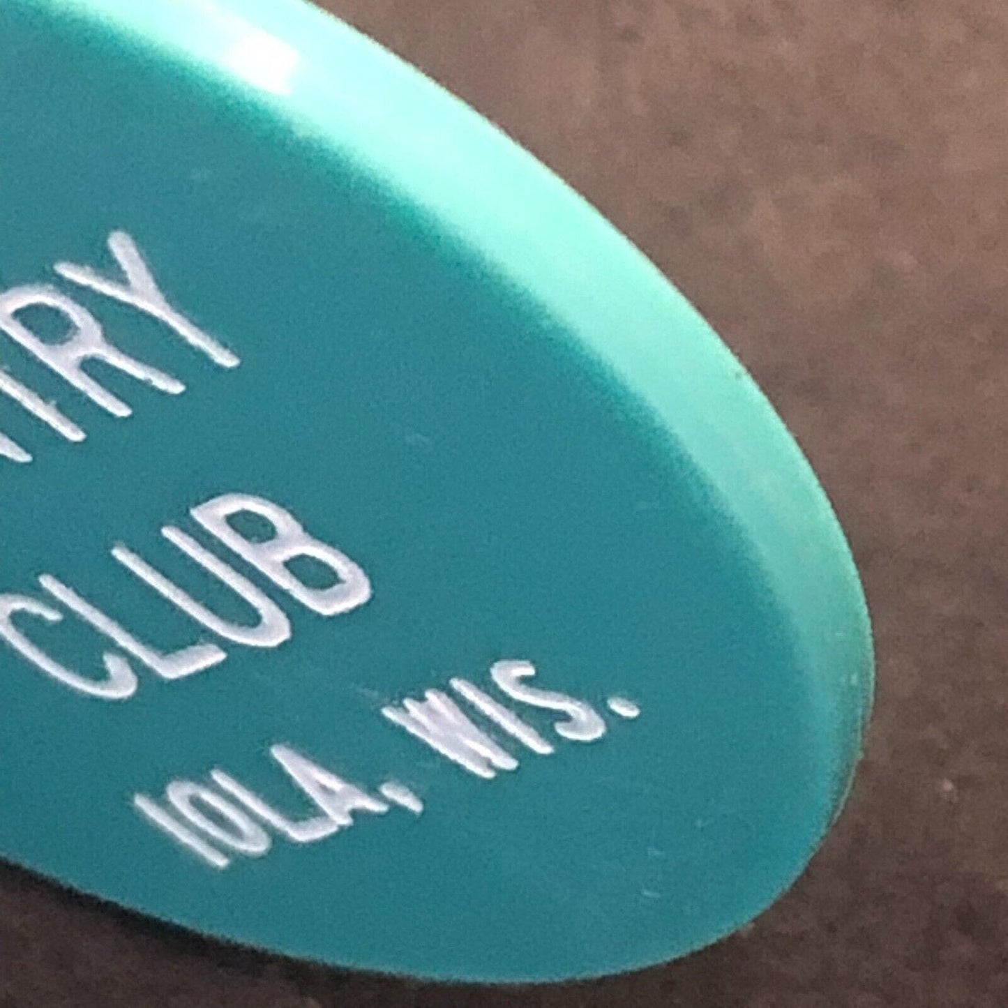 Iola Country Club WI Plastic $1 Trade Token 31.25mm c1960's-70's