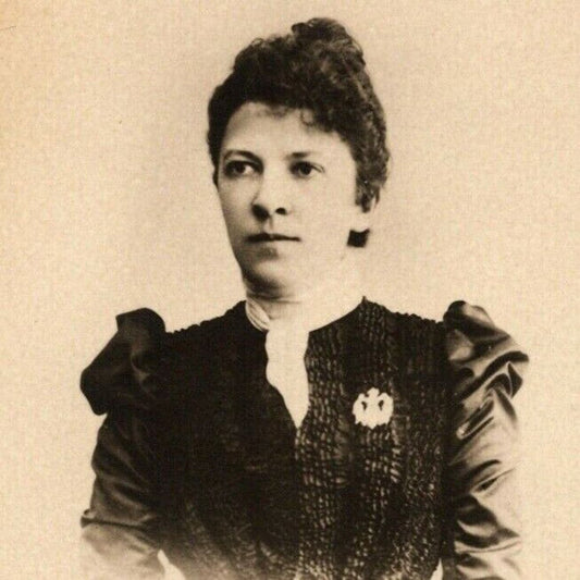 c1905 Vintage Russian RPPC* Theatre / Stage / Screen Actress Postcard (4452)