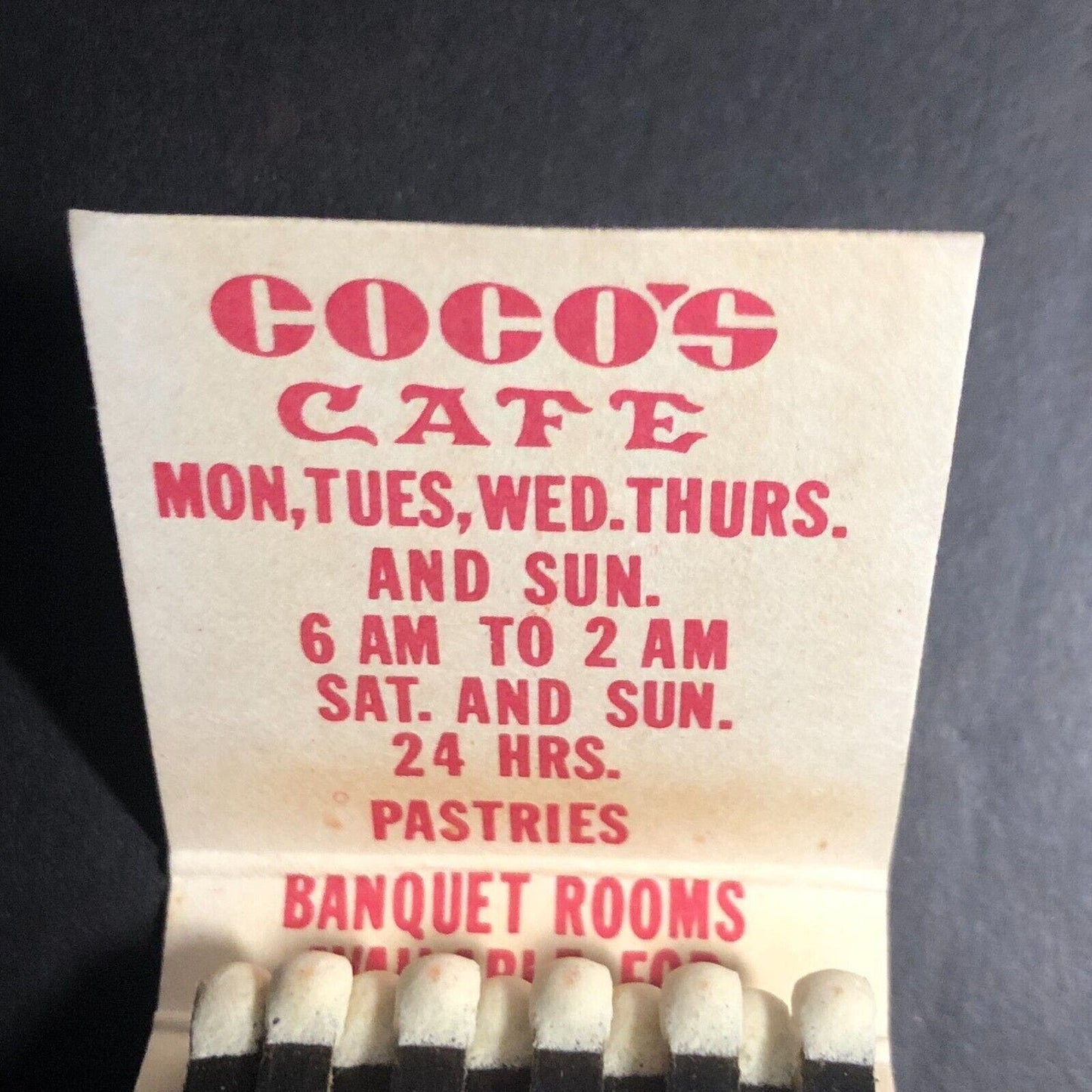 Coco's Cafe / Restaurant Alsip, IL Full Matchbook c1974-84 VGC