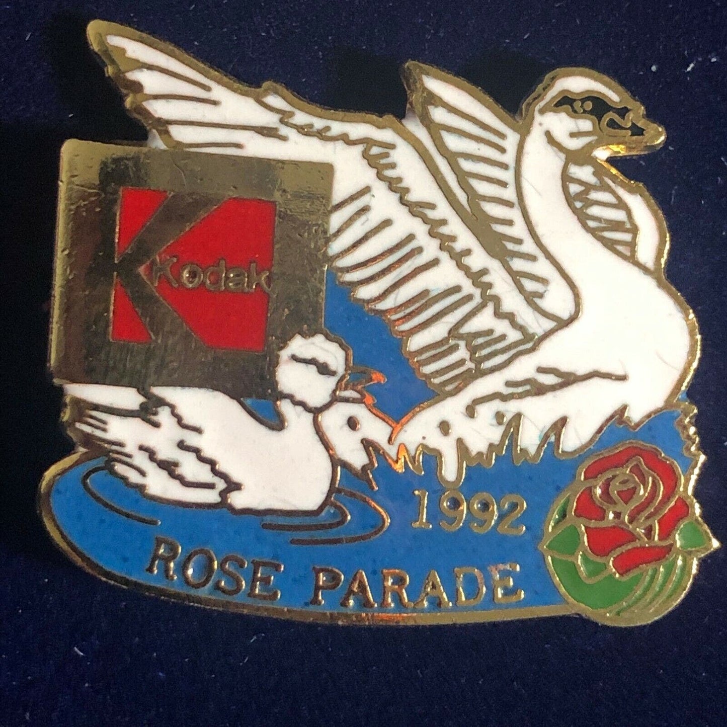 Scarce 1992 Kodak Lapel Hat Pin - "Rose Parade" w/ White Swans
