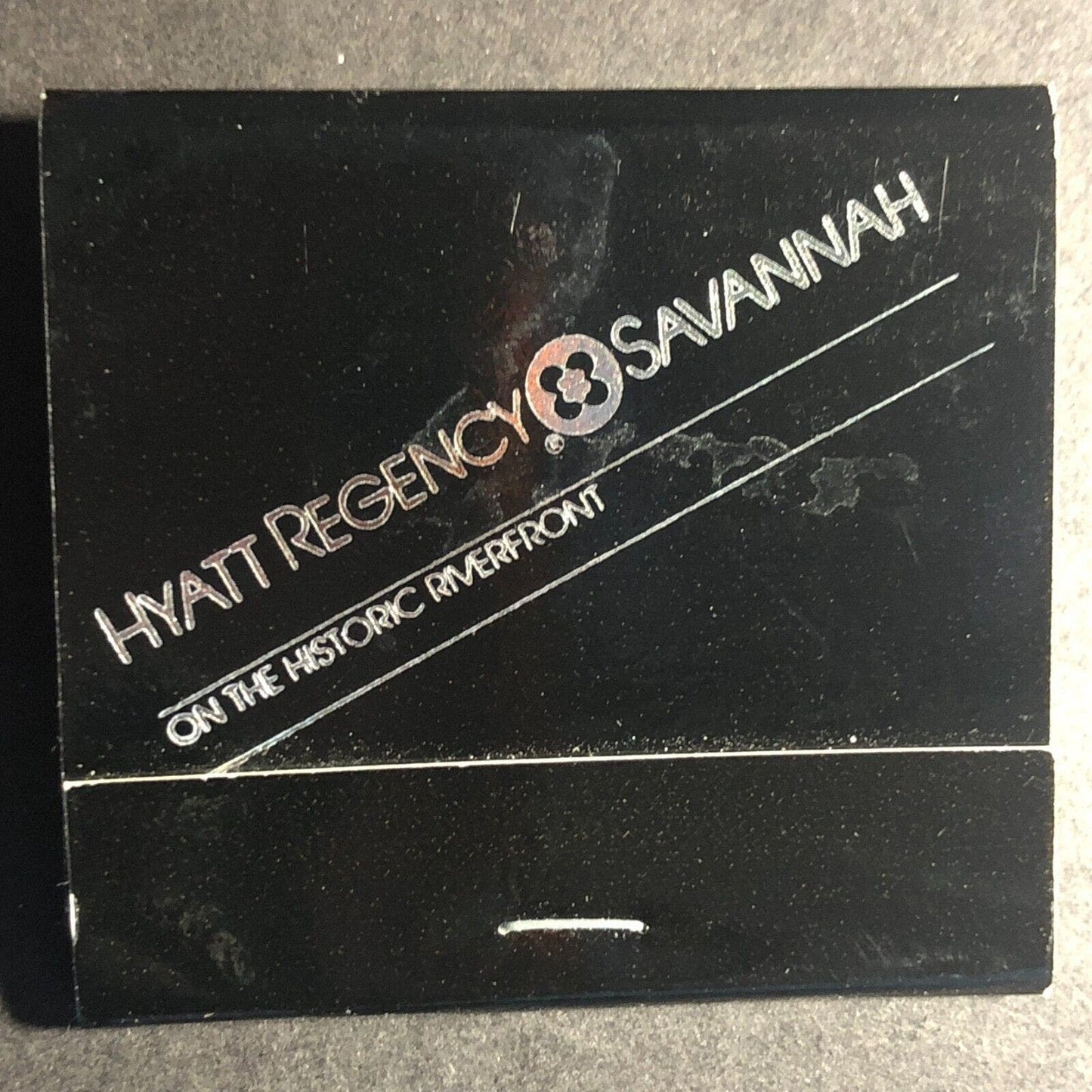 Hyatt Regency Savanna Riverfront Full Matchbook c1980's Silver Tips