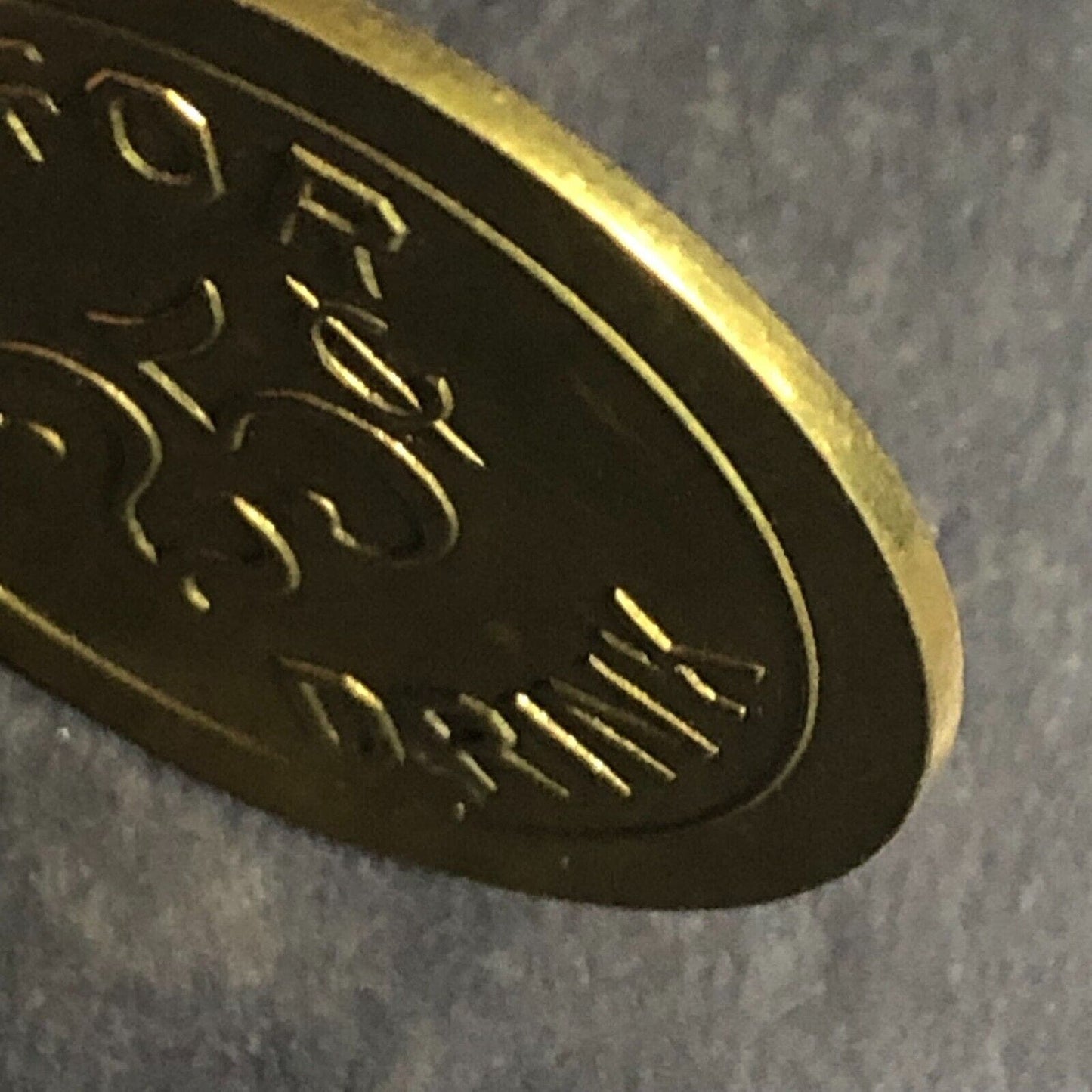 Eddie's Prospect Inn Milwaukee G/F 25c Drink Brass Trade Token - 28mm