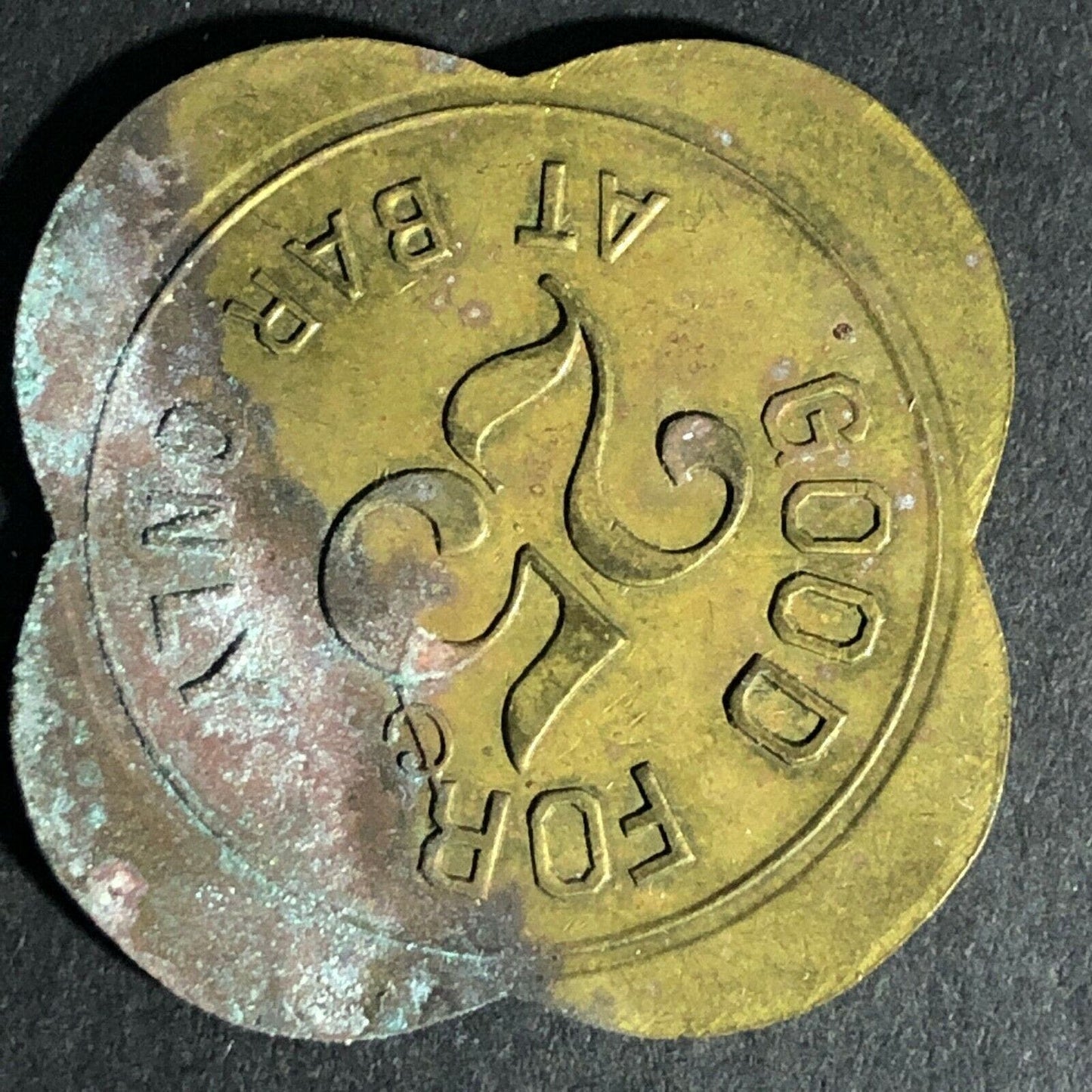Bobbie's East Grand Forks, MN G/F 25c At Bar Only Brass Token 30mm c1945-50