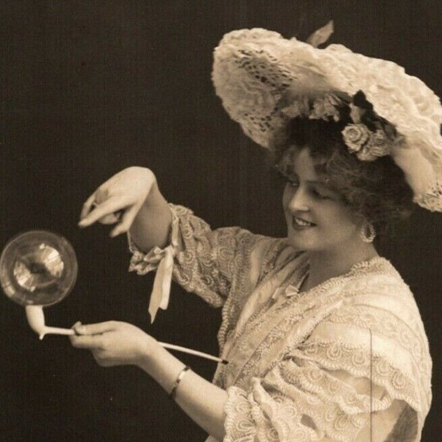 Vintage c1915-30 Postcard - Miss Marie Studholme (English Actress)