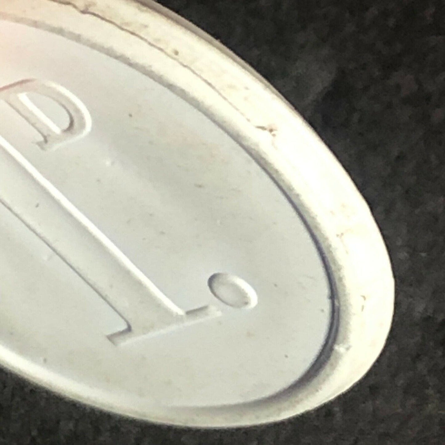 Leeds City Transport England Plastic Transit Token White 1D 21mm c50's-60's
