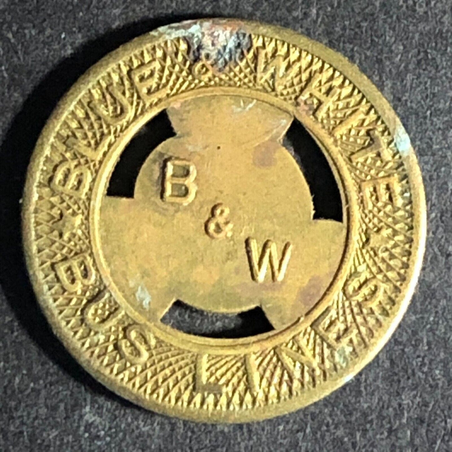 Blue & White Bus Lines B&W Watts, CA Brass G/F One Fare Transit Token 16.5mm
