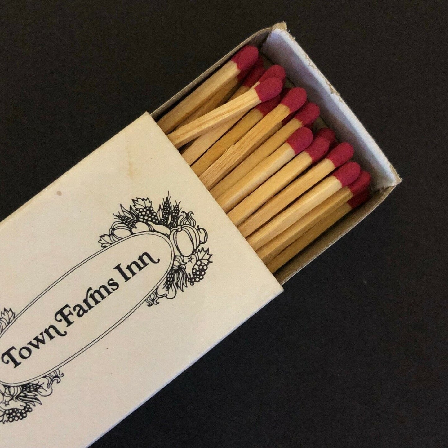 c1980-90 's Vintage Wooden Matchbox Matchbook "Town Farms Inn" Middletown, CT