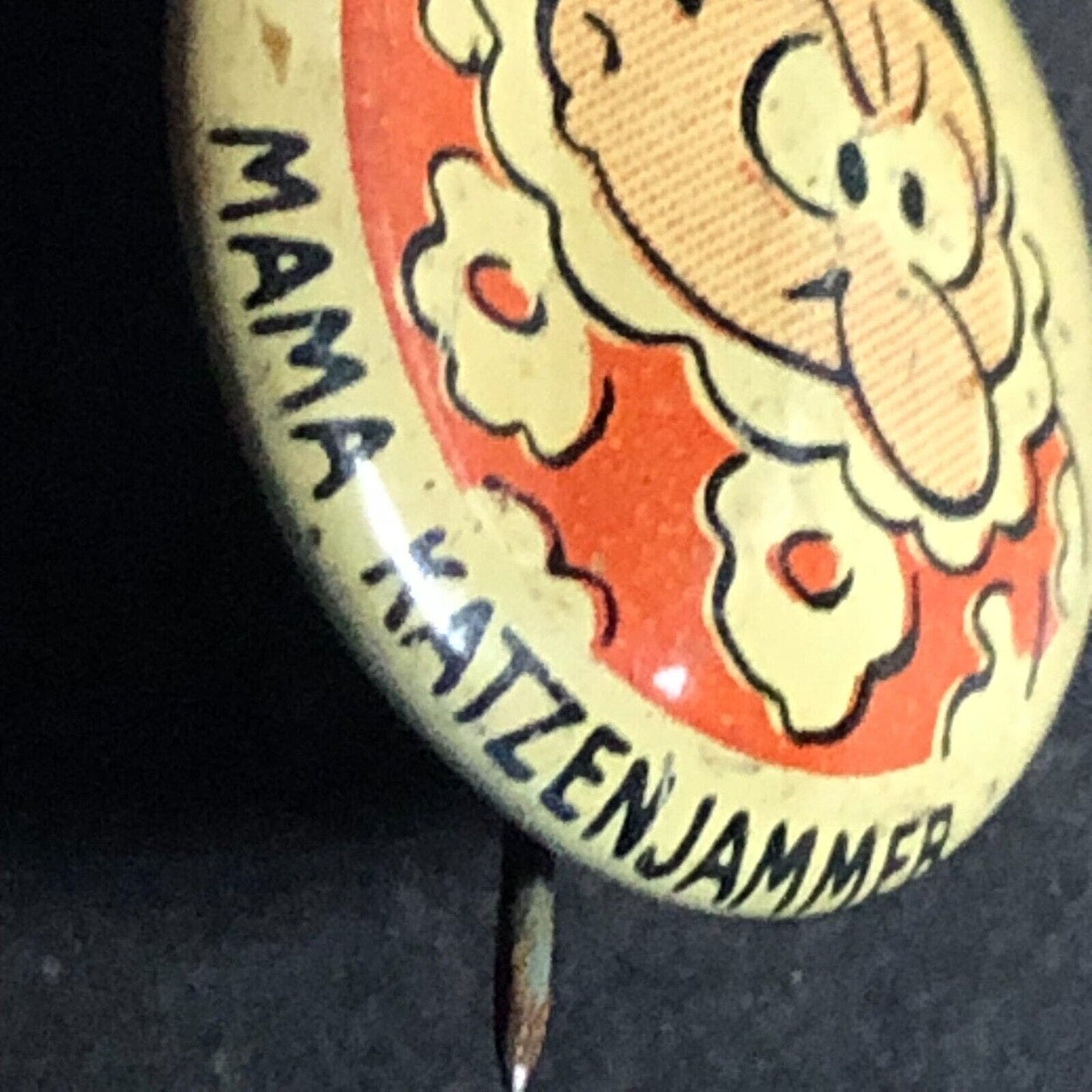Mama Katzen Jammer Kellogg's Pep Cereal Steel Pinback Button c1945-47