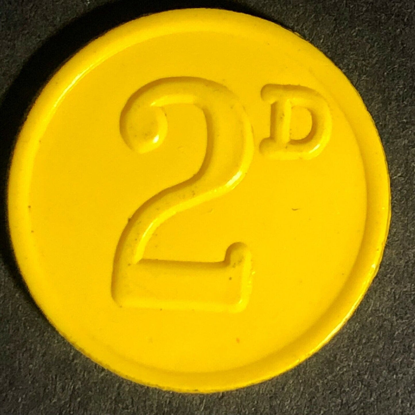 Ipswich England Plastic Transport Token Yellow 2D 21mm c50's-60's