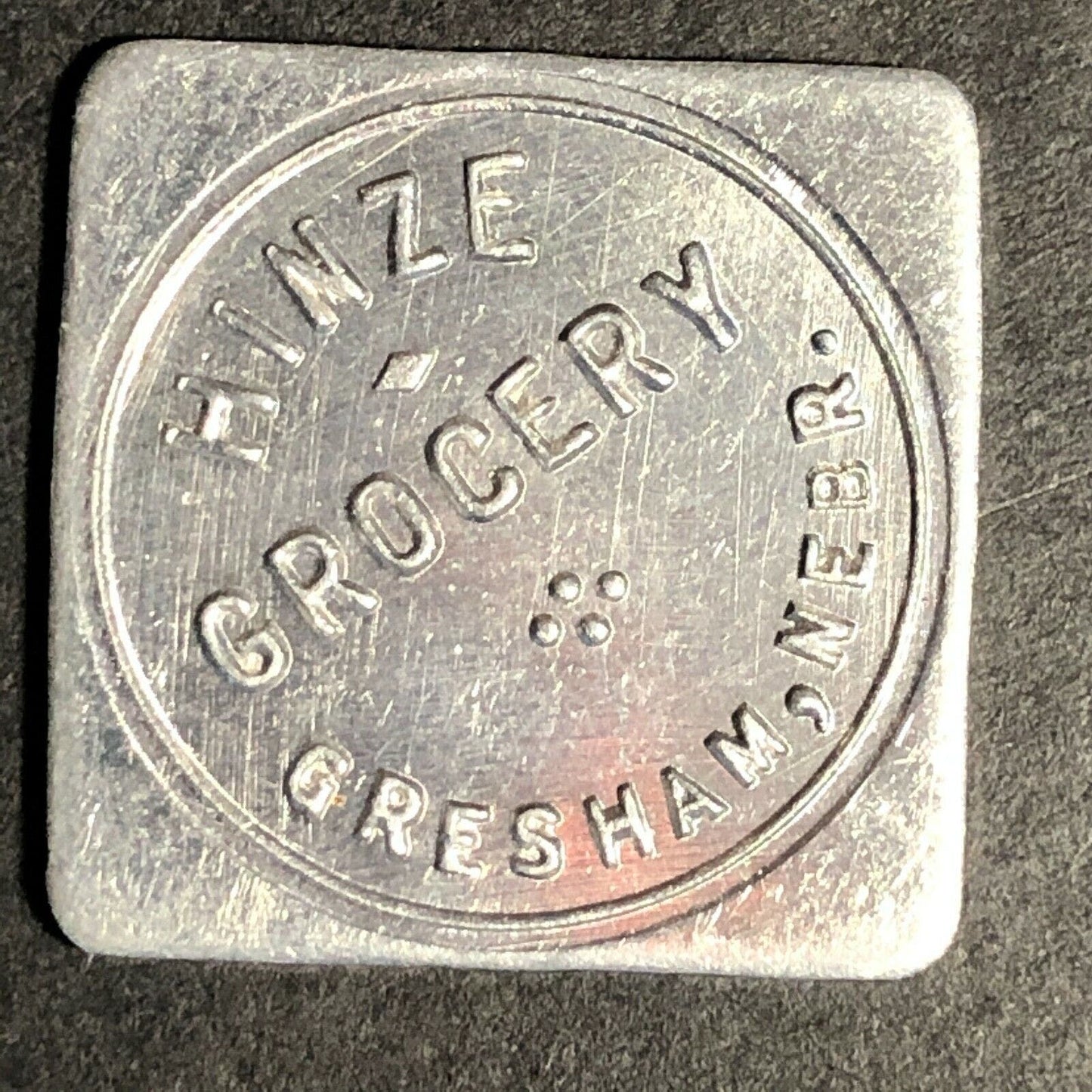 Hinze Grocery 24mm Aluminum Token "Good For 10c In Trade" Gresham, Nebraska