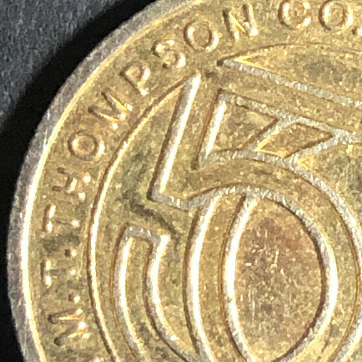 23mm 1985 "Wm. T. Thompson" (Vitamins) 50c off Reeded Brass Token - Fauver Coll.
