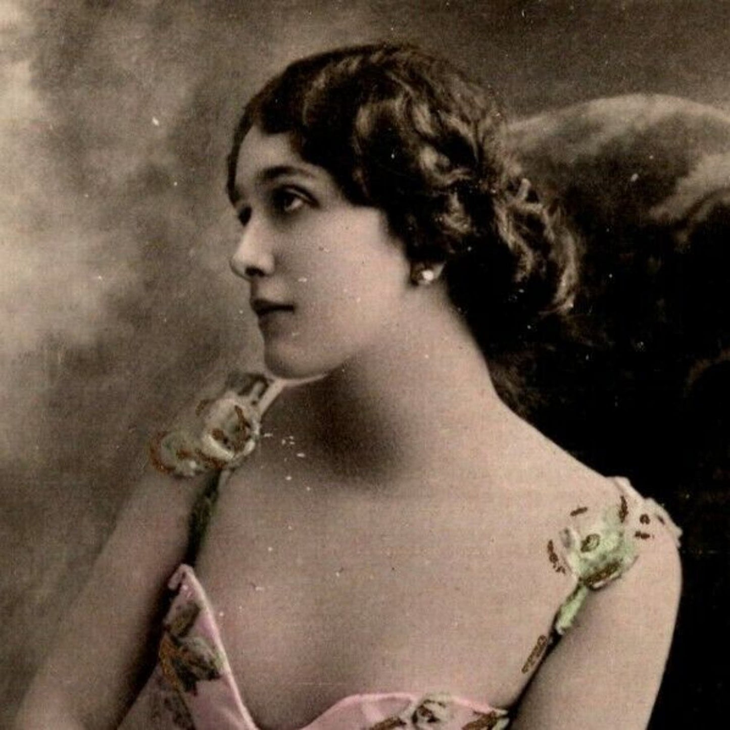 c1908 Vintage Russian RPPC* Theatre / Stage / Screen Actress Postcard (4308)