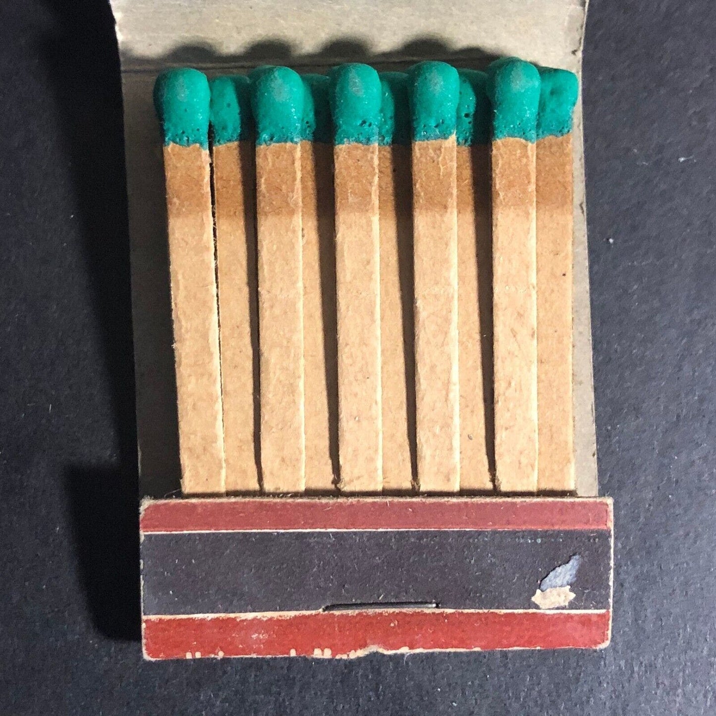 Hotel Medford Commercial Men's Home ORE 20-Strike Full Matchbook c1940's-50's