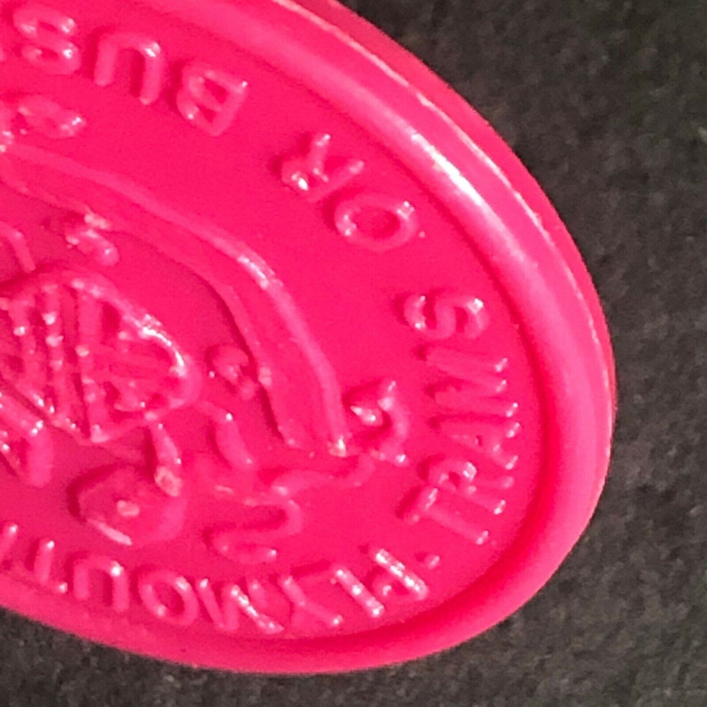 Plymouth Trams Buses School England Plastic Token Red 1 1/2D 25mm c50's-60's