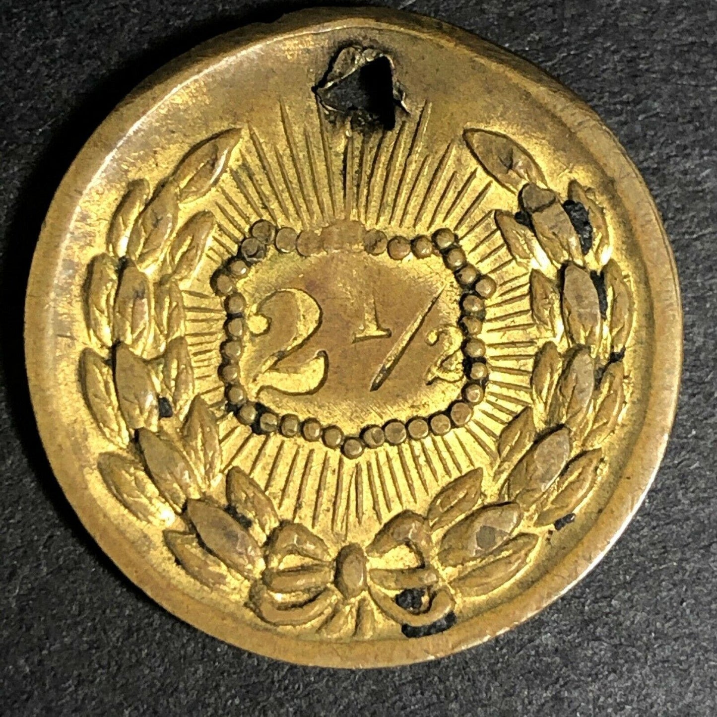 21.6mm Brass "$2 1/2" Radiant Eagle Crested Wreath Counter / Token Fauver Coll.