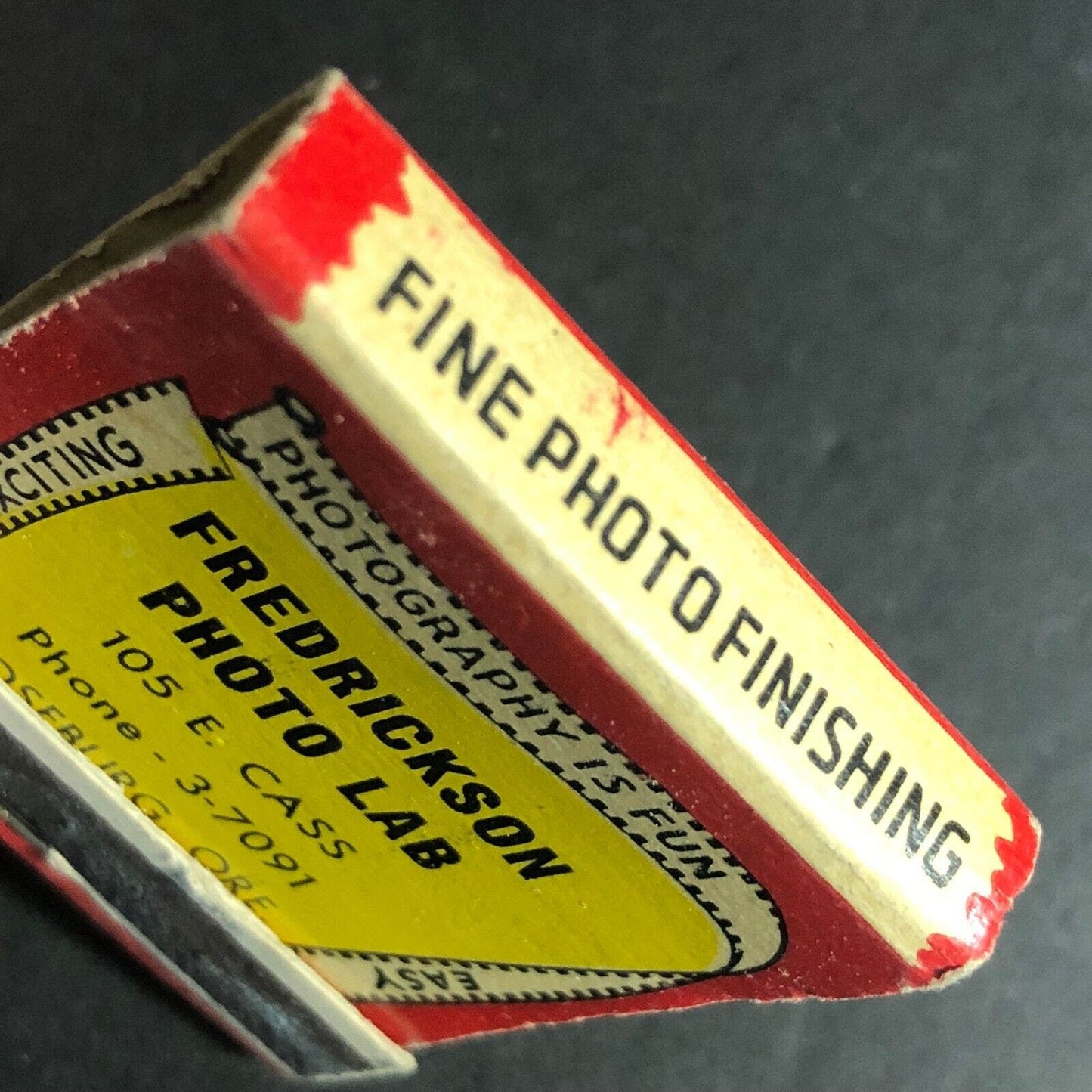 Fredrickson Photo Lab Roseburg, ORE Matchbook c1960's 20-Strike VGC Scarce