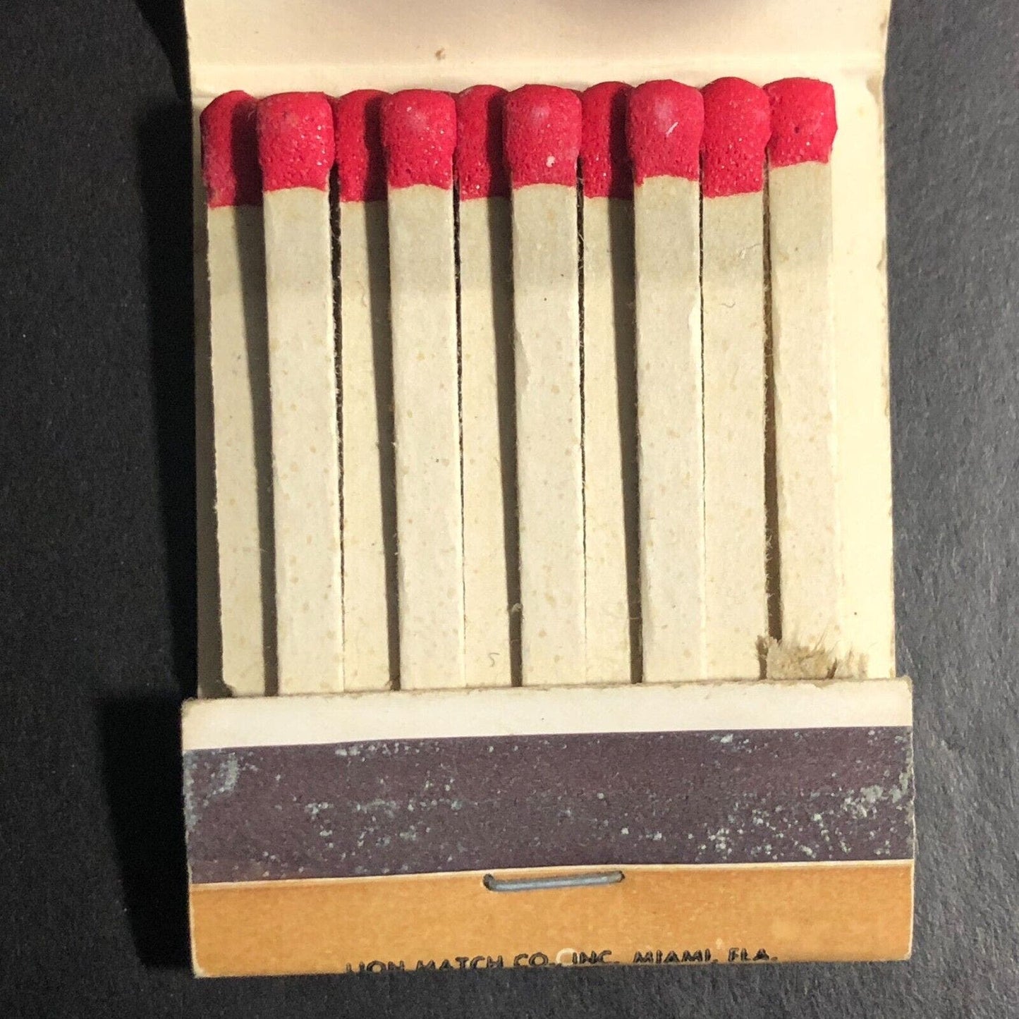 Aunt Hattie's Restaurant St Petersburg, FL Near Full (-1) Matchbook c1960's-73