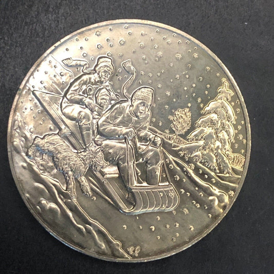 Family Toboggan Sledding Winter Snowing Token Medal 38.6mm 25g Unknown