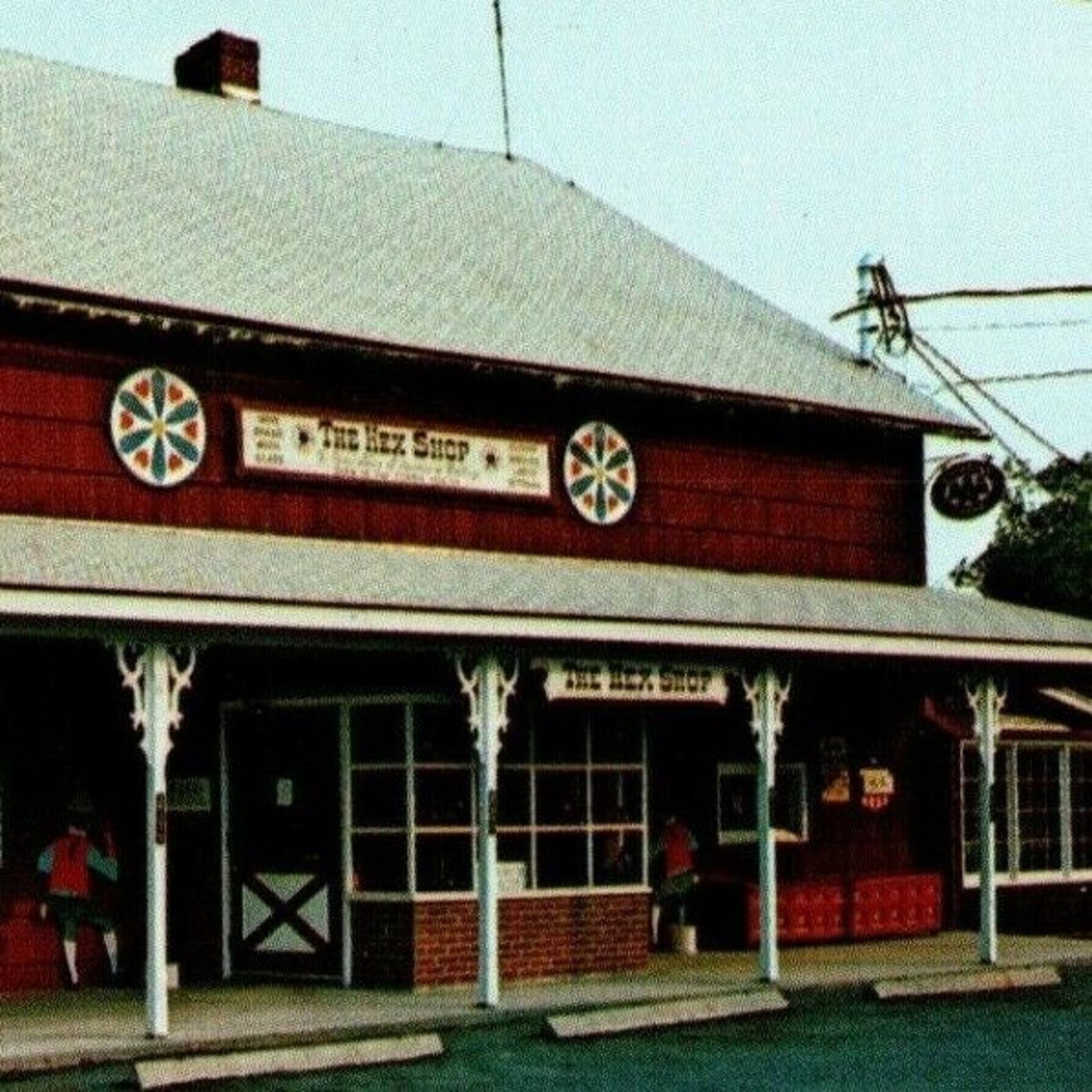 c1960's-70's Vintage Postcard "The Hex Shop" Cow / Pennsylvania Bank Barn VGC