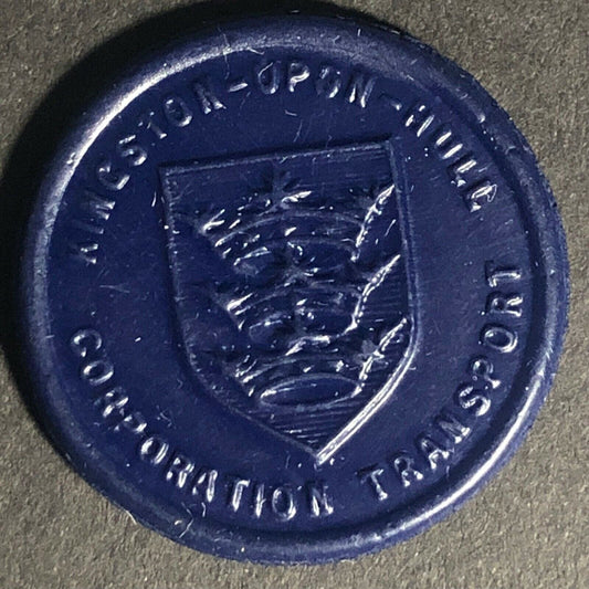 Kingston-Upon-Hull England Plastic Transport Token Deep Blu 1/2D 25mm c50's-60's