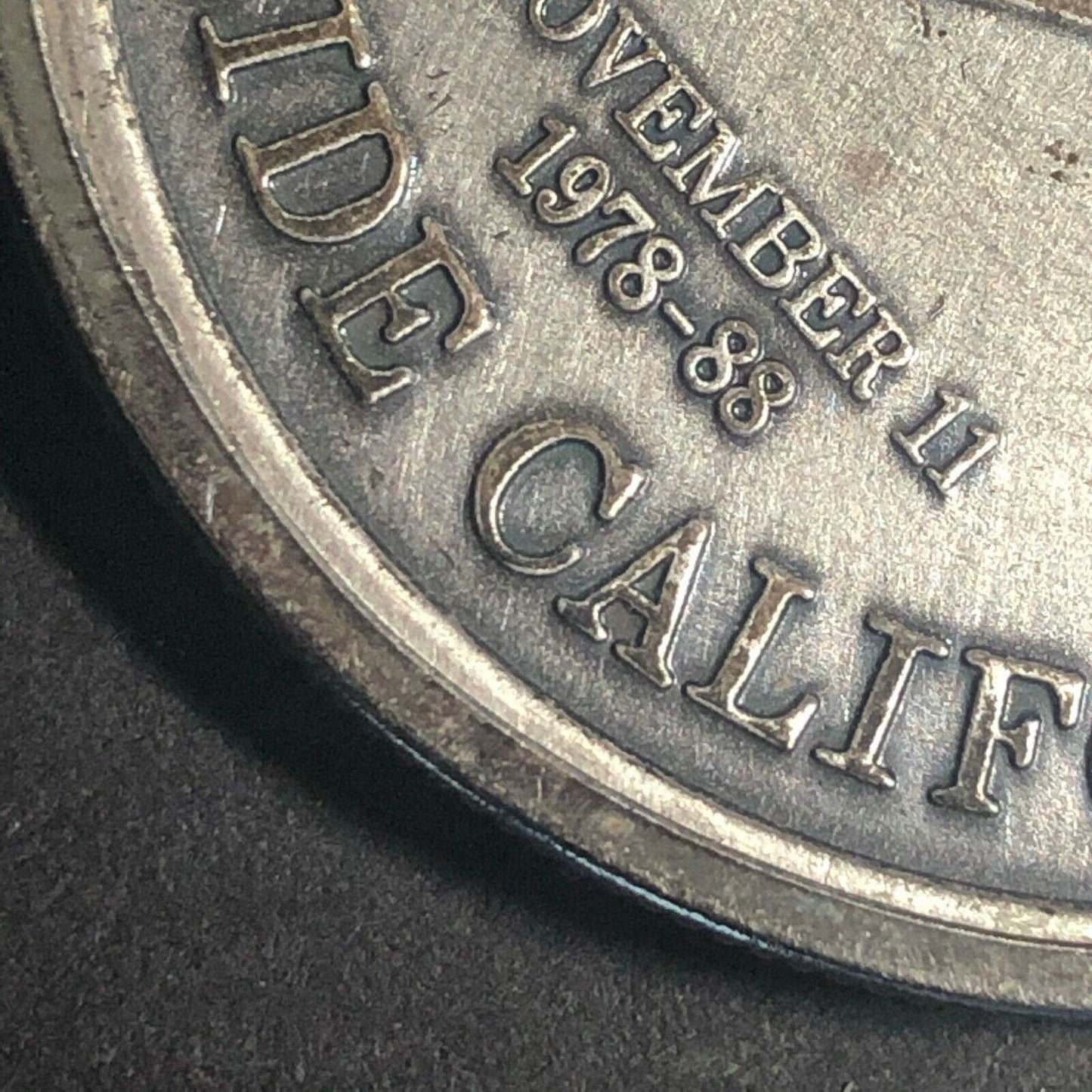 38.25mm National Cemetery Nov 11 1978-88 Commemorative Medallion Riverside CA