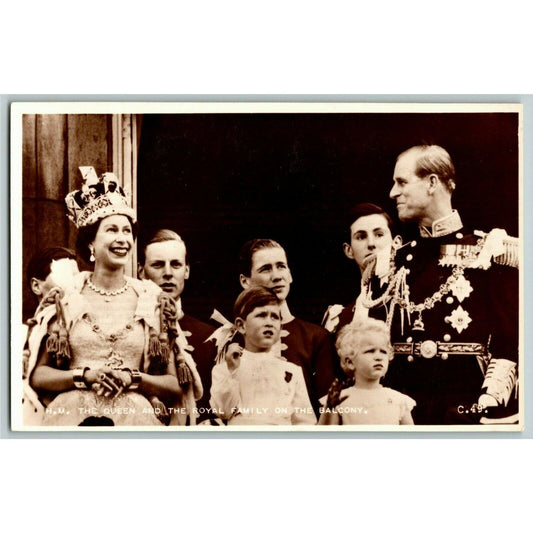 1953 Coronation Queen Elizabeth Royal Family on Balcony RPPC Postcard Unposted