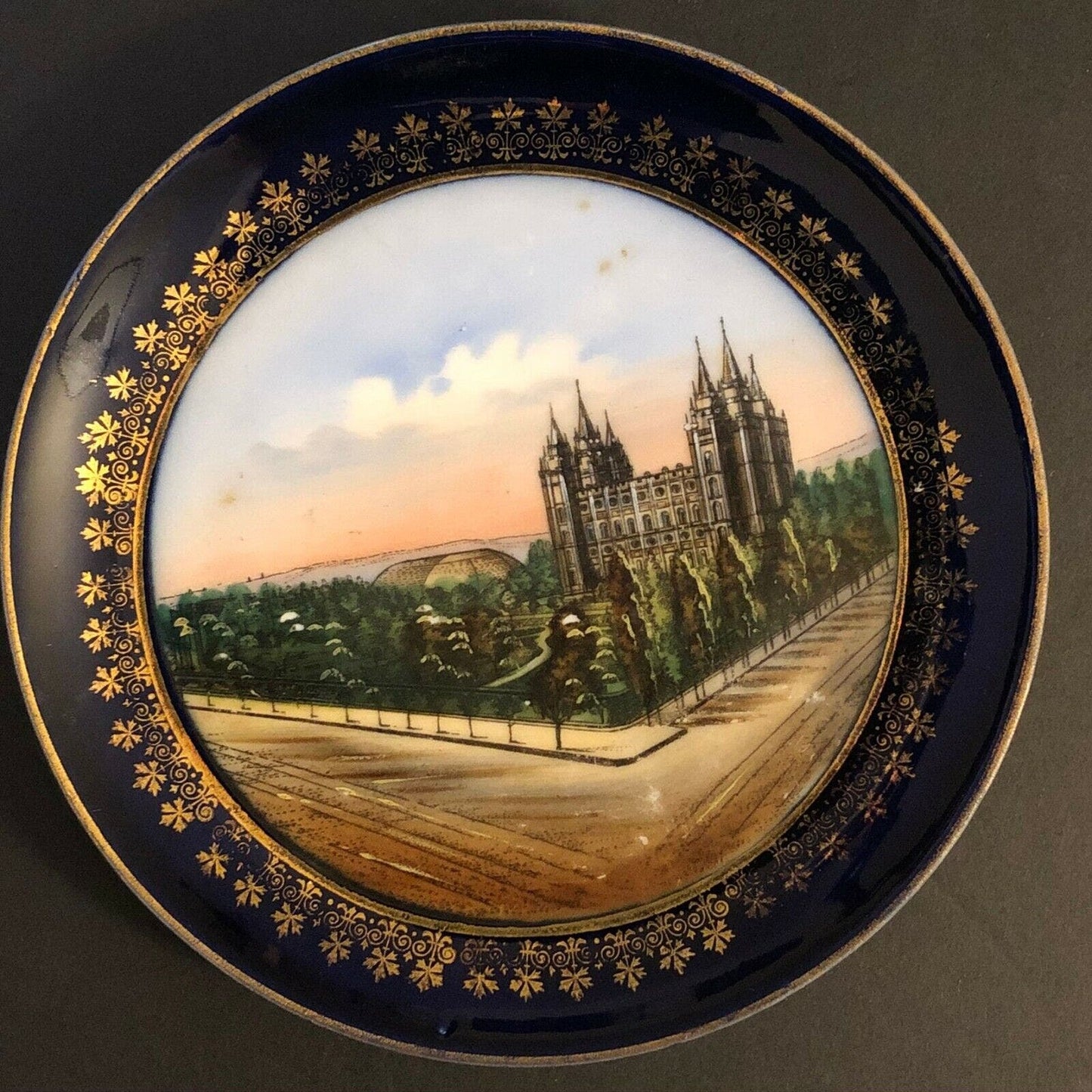 J.E. Kenyon Souvenir Plate Temple Square Salt Lake City, Utah