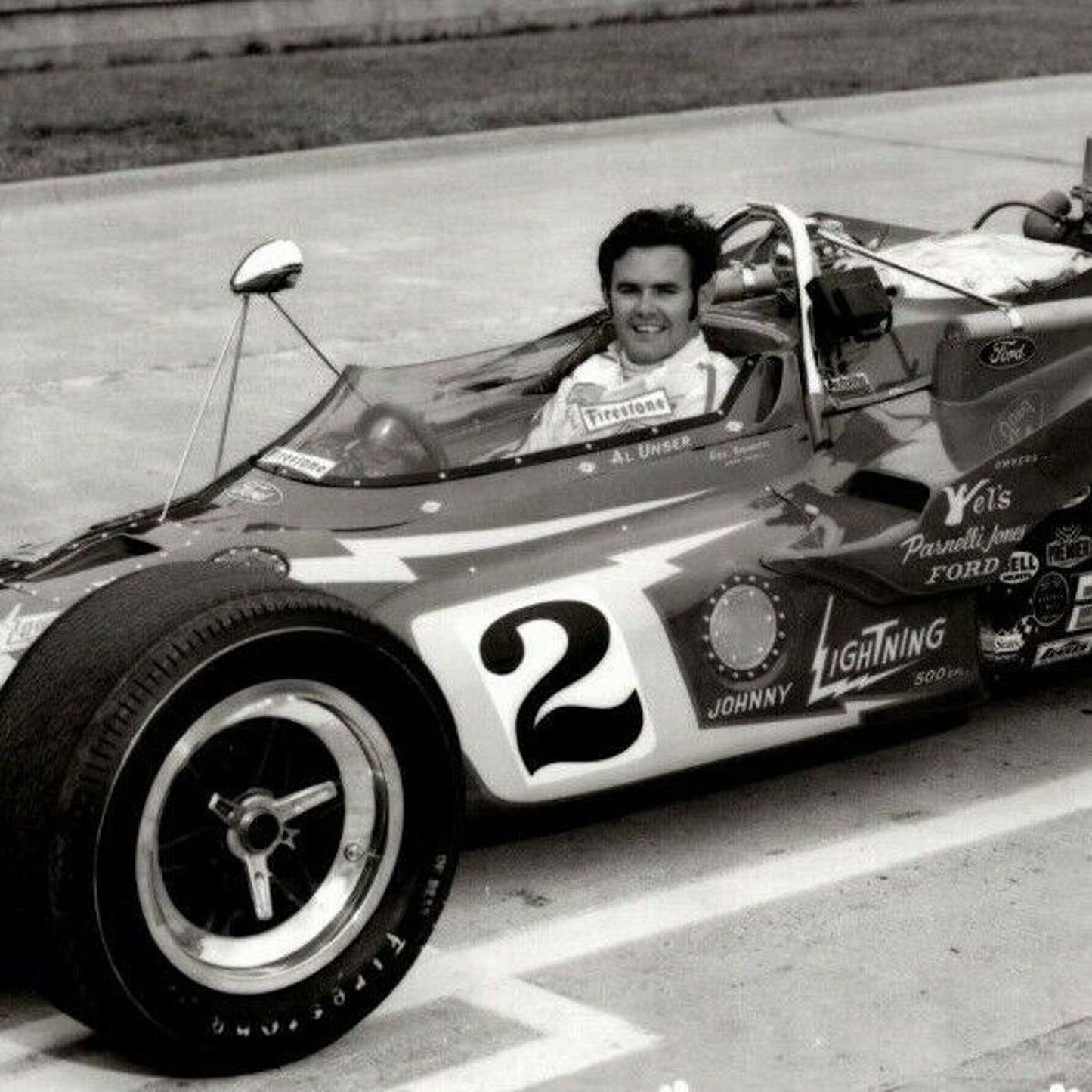 Al Unser Indy 500 Winner 1970 - 8 x 10 Glossy B&W Photograph VGC