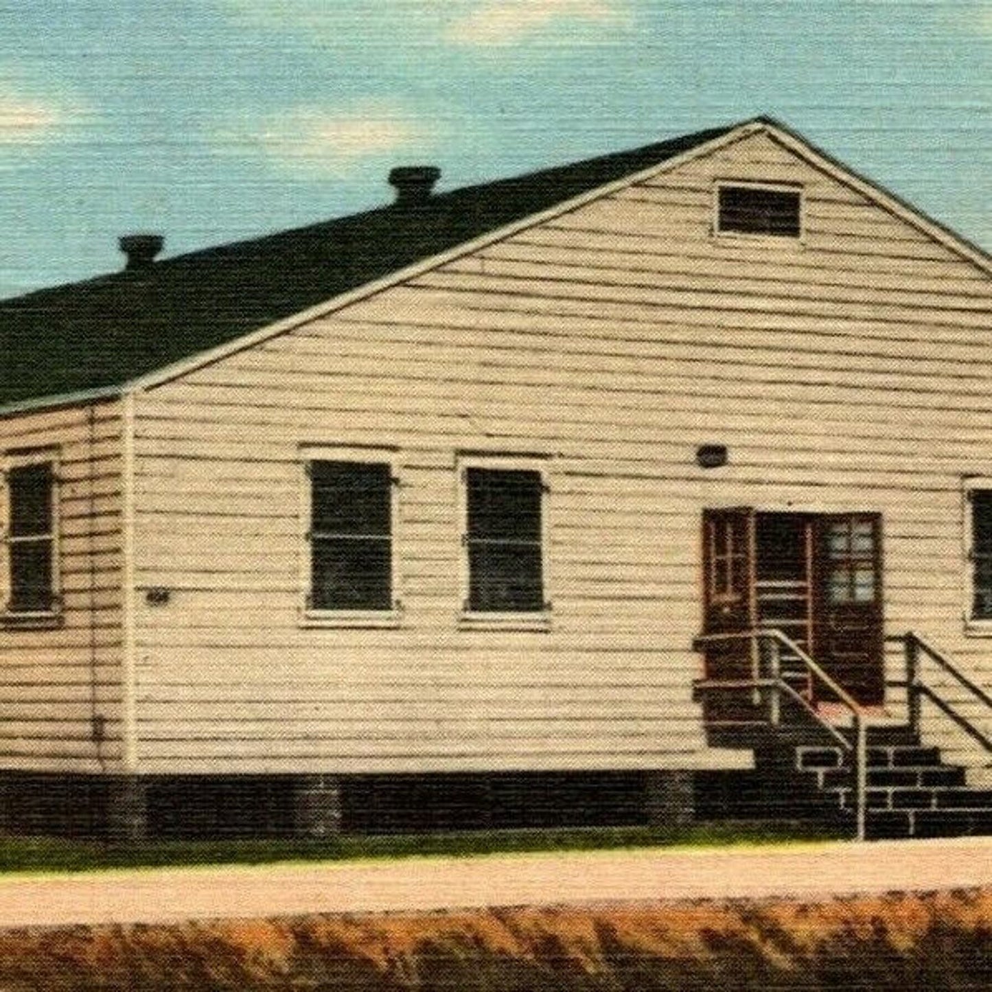 Vintage Linen Postcard Post Exchange, Camp Rucker, Alabama - UNP VGC