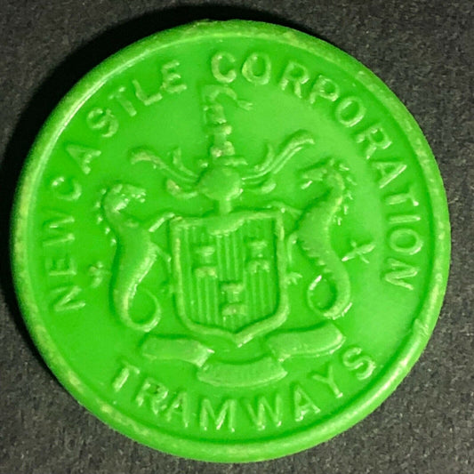 New Castle Tramways England Plastic Transit Token Olive Green 3D 21mm c50's-60's