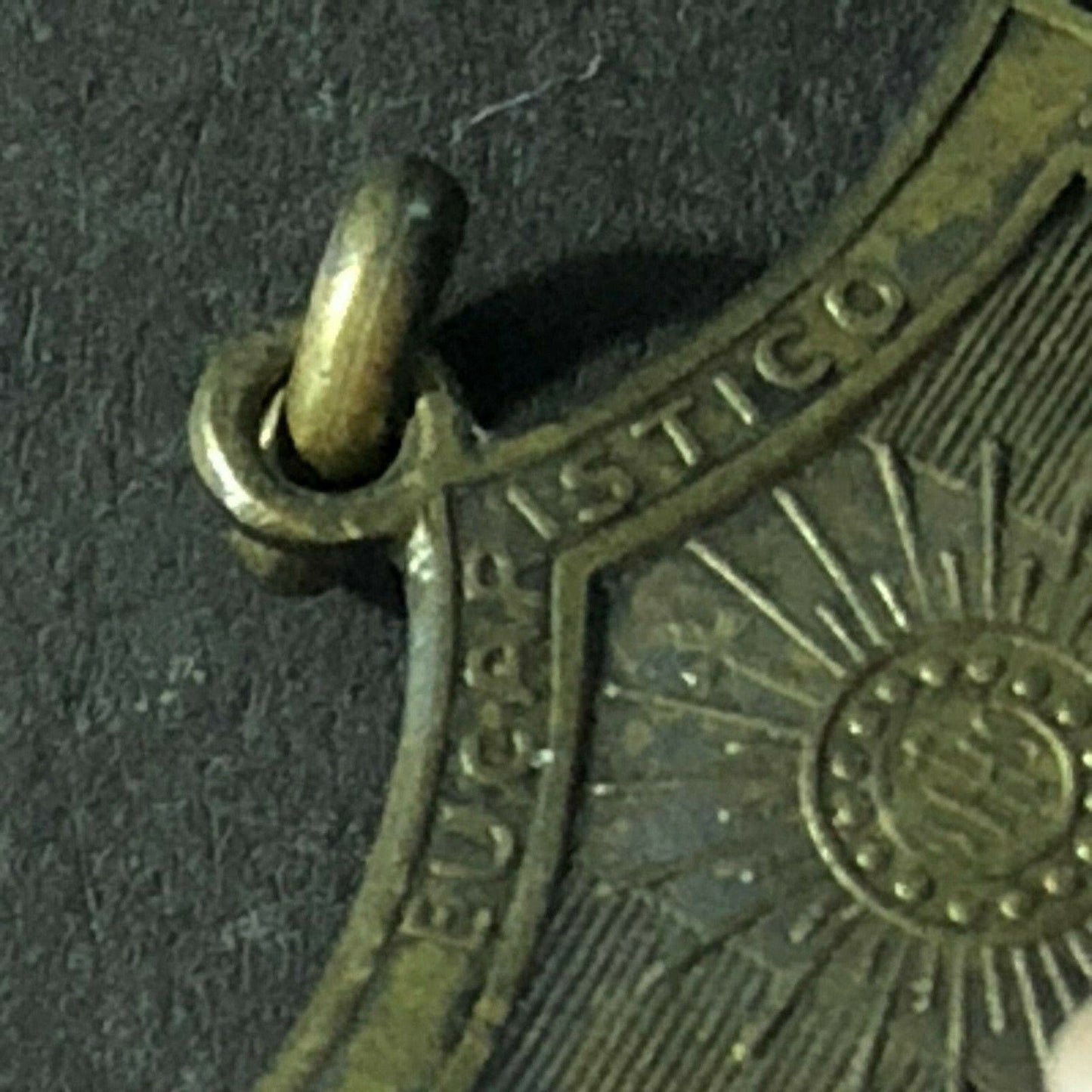 1934 XXXII Congreso Bucaristico Internacional Buenos Aires Shield Pendant