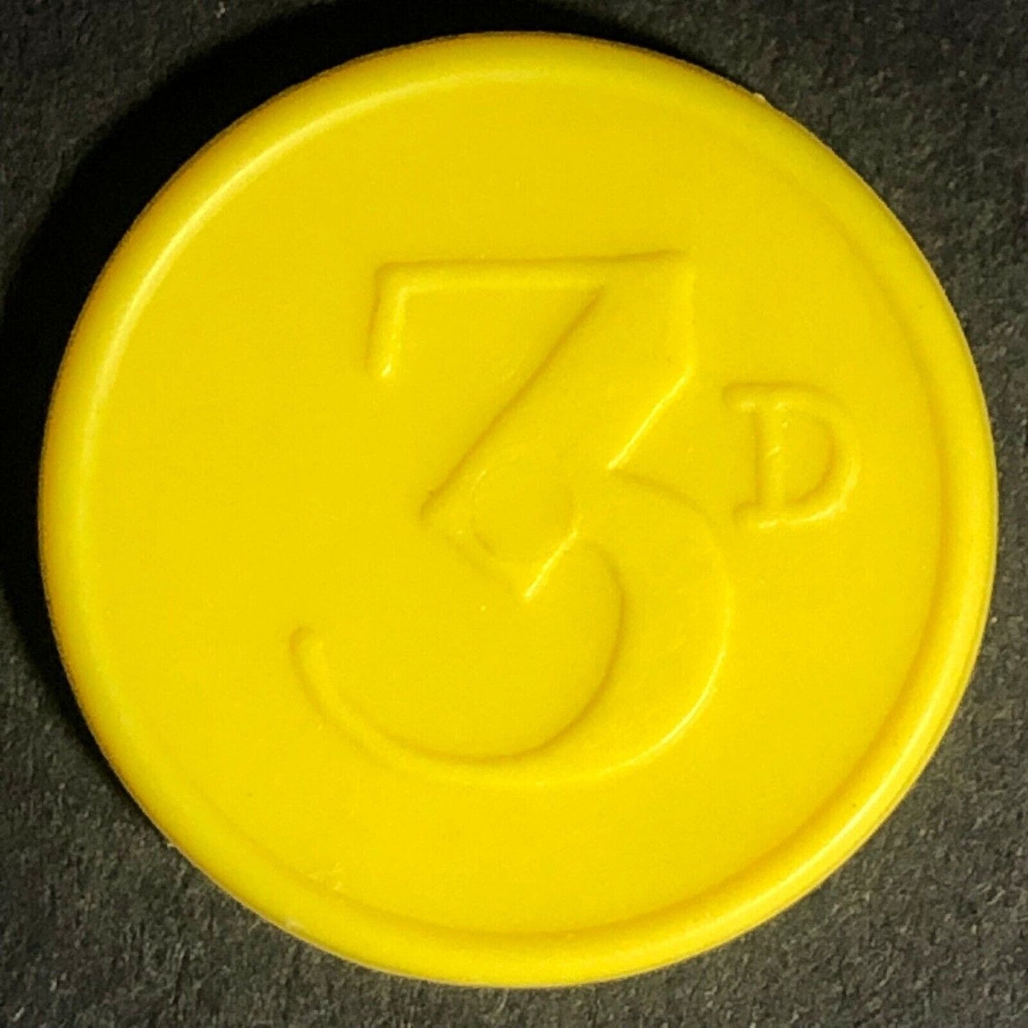 Leigh Transport England Plastic Transit Token Yellow 3D 21mm c50's-60's