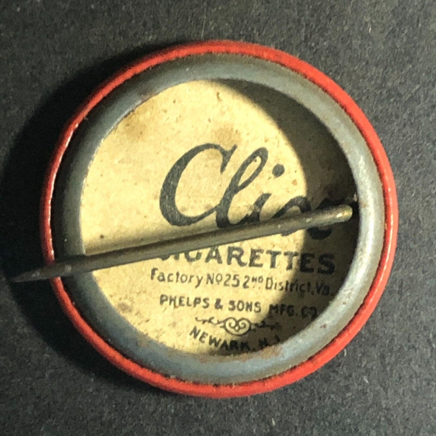 Clix Cigarettes "I'm the Guy That Made A Flush" Steel Pinback Button c1910